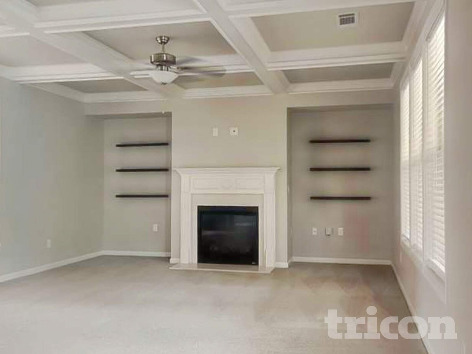 Building Photo - 208 Evergreen Way