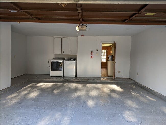 Building Photo - 2519 Buffalo Trail