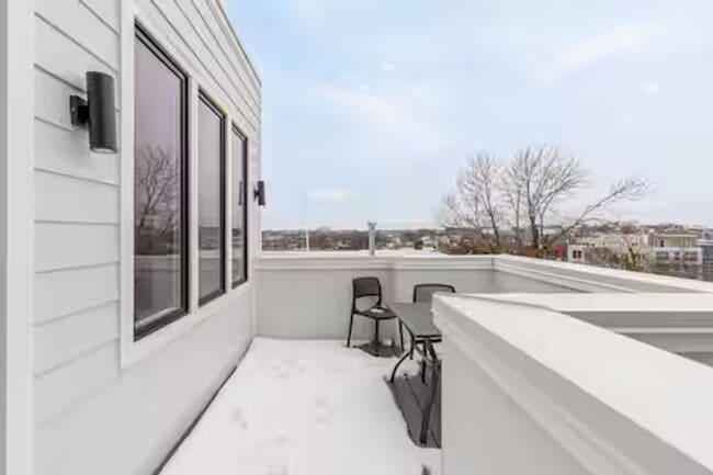 Building Photo - 1630 K St NE