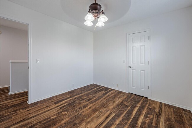 Building Photo - 20018 Larkspur Landing