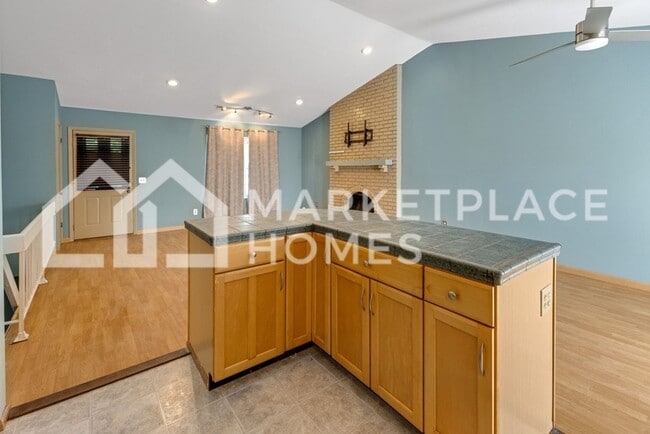 Building Photo - 502 Red Bridge Ct