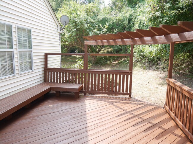 Building Photo - Recently Renovated & Move-In Ready- Bowie, MD