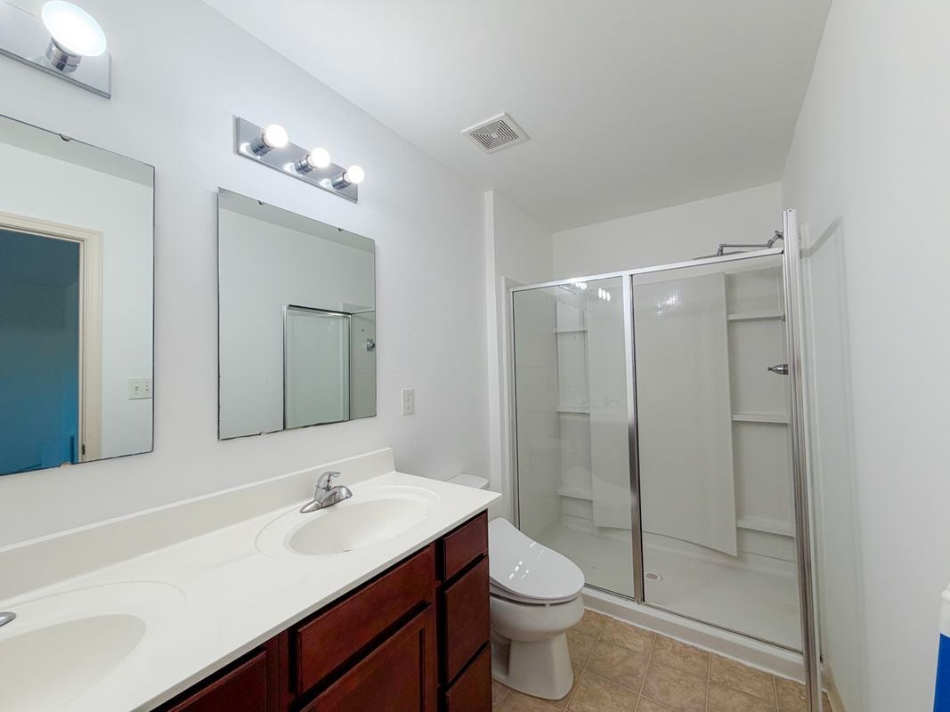 Building Photo - 18133 Scenic Creek Ln