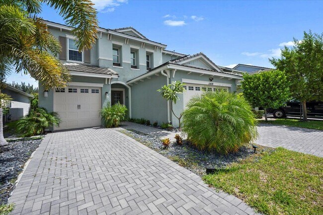 Building Photo - 15406 Goldfinch Cir