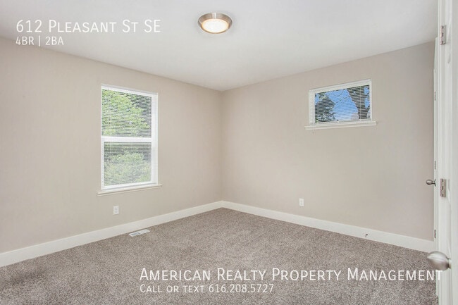 Building Photo - 612 Pleasant St SE