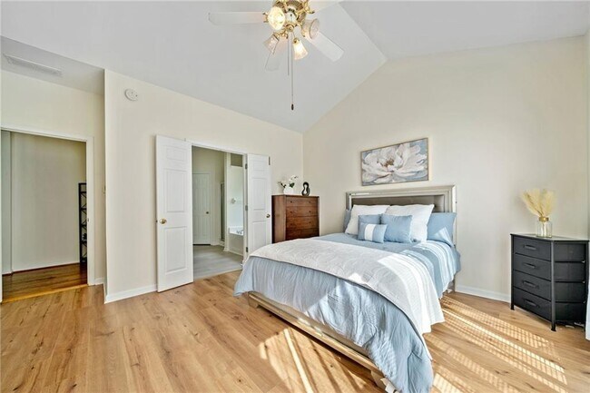 Building Photo - 1595 Hill Crossing Ct