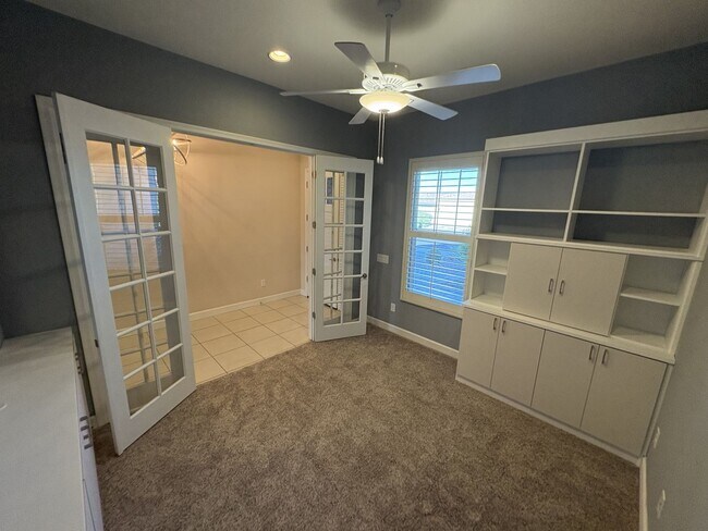 Building Photo - Dove Mountain 4 bedroom with Den 3,277 sq ...