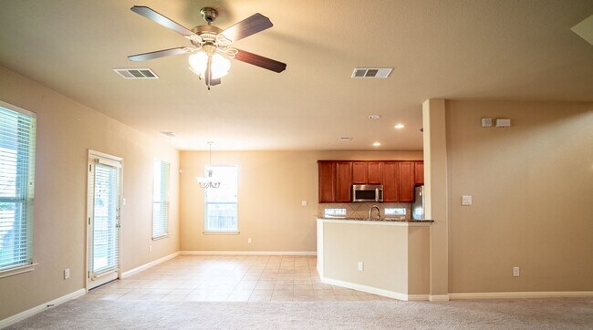 Building Photo - 2301 Giddens Dr