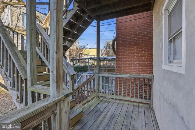 Building Photo - 1912 9th St NW