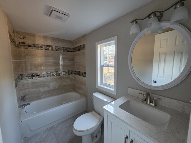 Building Photo - 126 Buckeye Ct