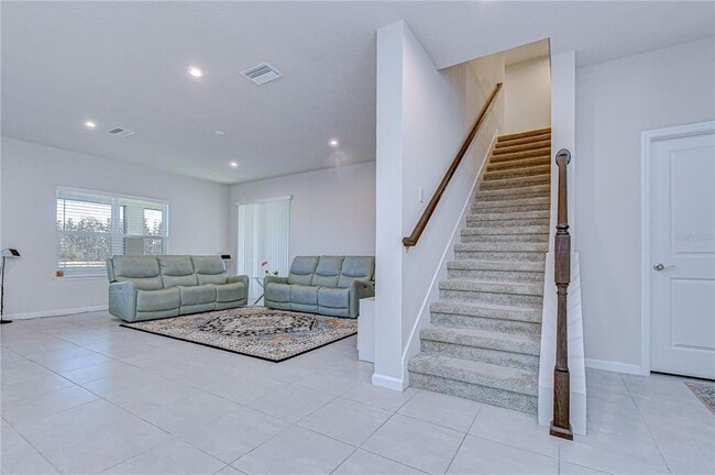 Building Photo - 10422 Gliding Eagle Wy