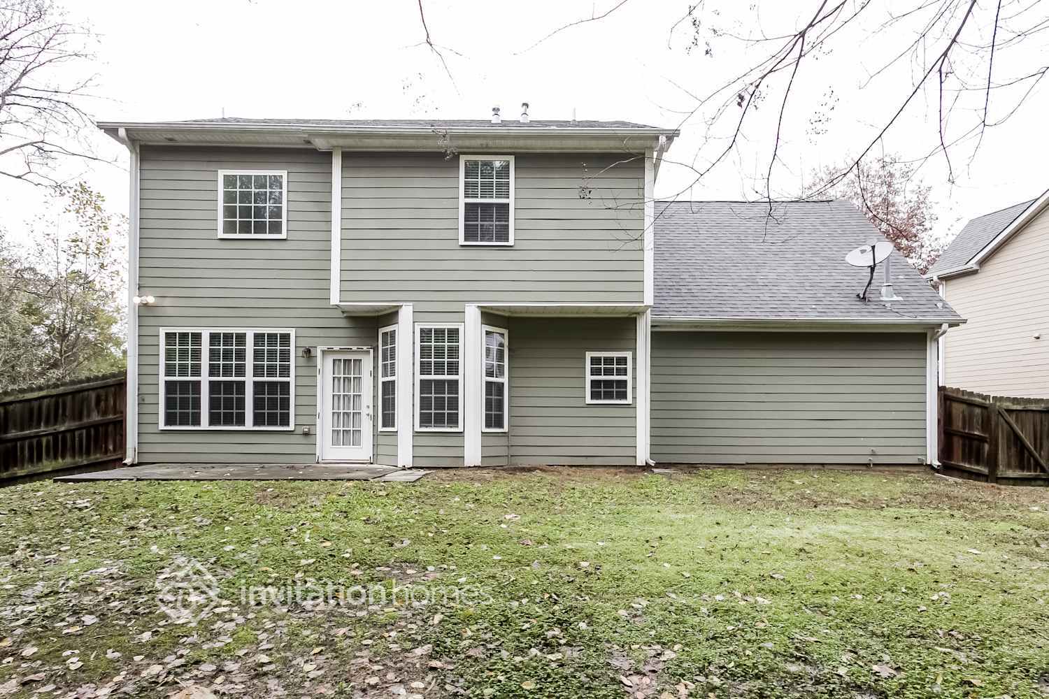 Building Photo - 920 Lakeside Ct