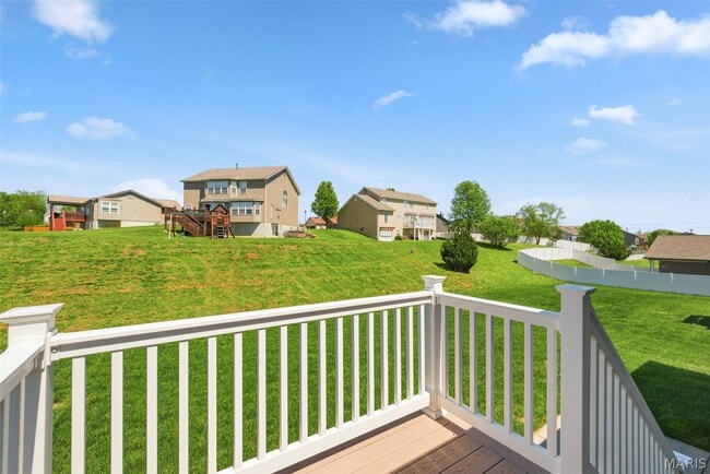 Building Photo - 305 Shadow Trace Dr