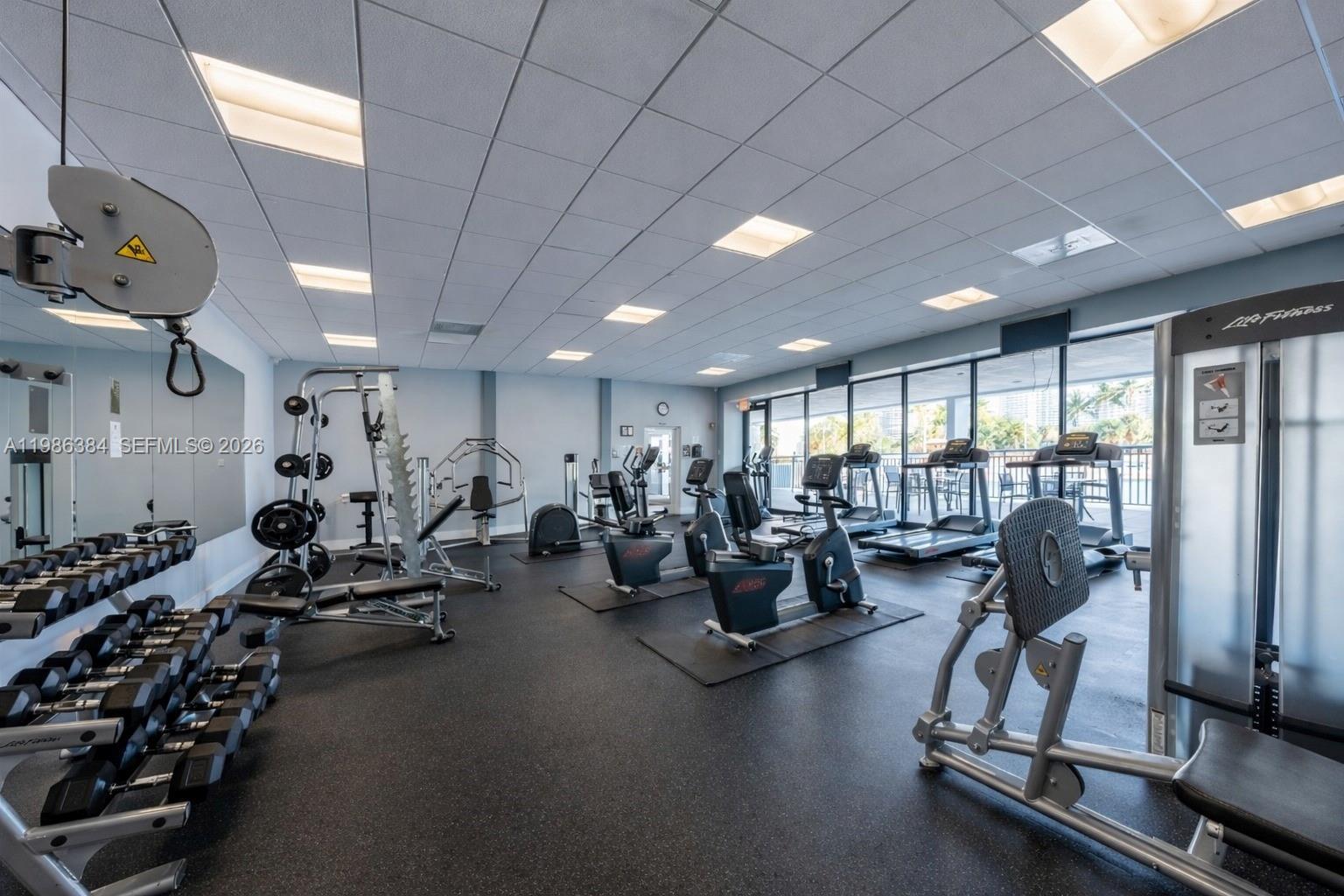 Building Photo - 3675 N Country Club Dr