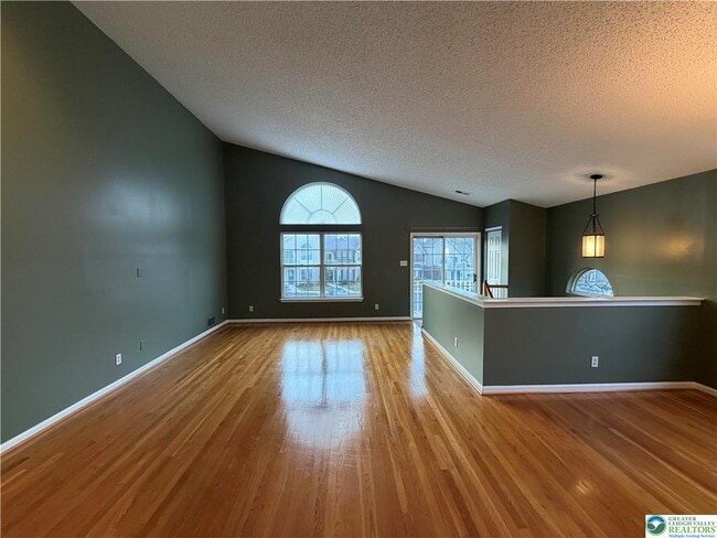 Building Photo - 1941 Willings Ln