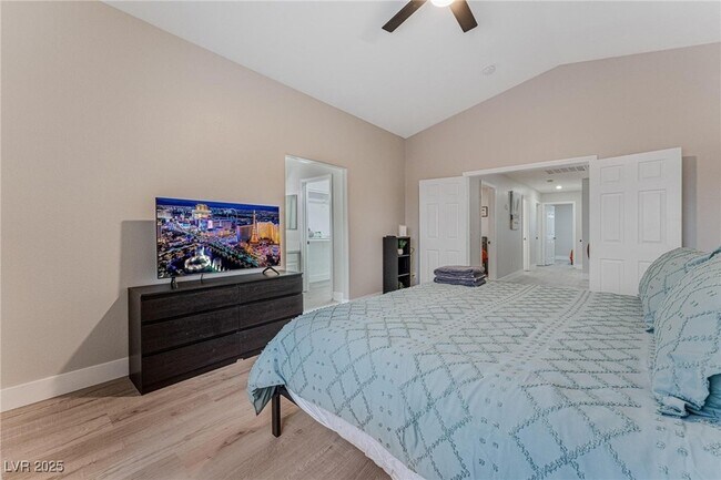 Building Photo - 519 Hall of Fame Dr