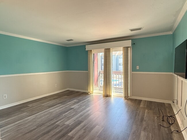 Building Photo - 7700 Porcher Dr