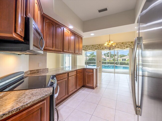 Building Photo - 4-bd,3-bth in The Isles-One Of Palmer Ranch’s Most Sought After Community