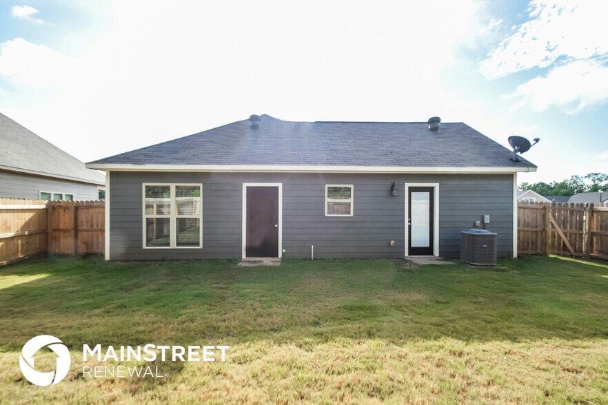 Building Photo - 530 Briar Ridge Cir
