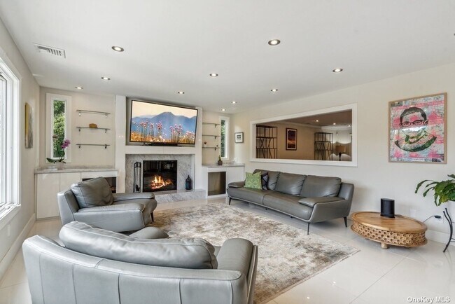 Building Photo - 130 Stirrup Ln