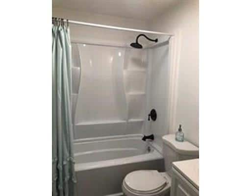 Building Photo - 3 Lancelot Court