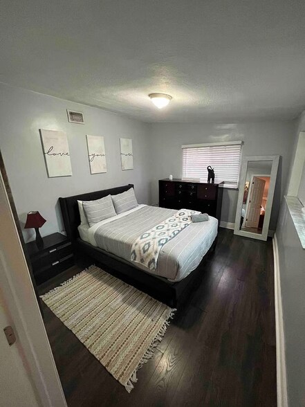 Building Photo - 2991 NW 31st Ave