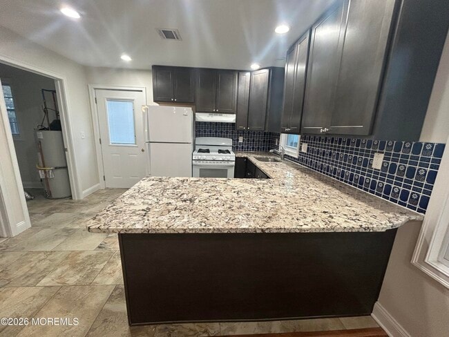 Building Photo - 1424 Monmouth Ave