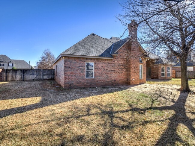 Building Photo - Updated home in Cobblestone Park- Deer Creek Schools + 4 bedrooms + 3.5 bathrooms