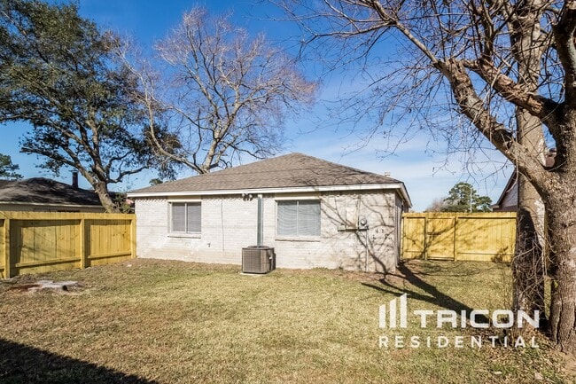Building Photo - 13138 Crystal Cove Dr