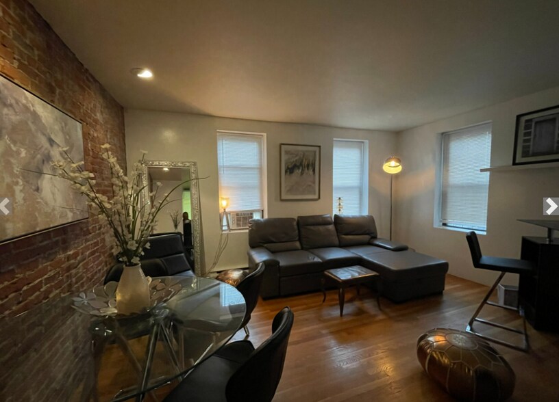 Building Photo - 91 Saint Botolph St