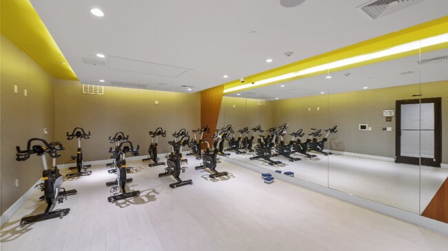 Building Photo - 675 Monmouth St