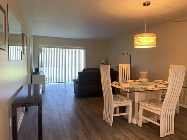 Building Photo - EASTLAKE WOODLANDS - GATED GOLF COMMUNITY