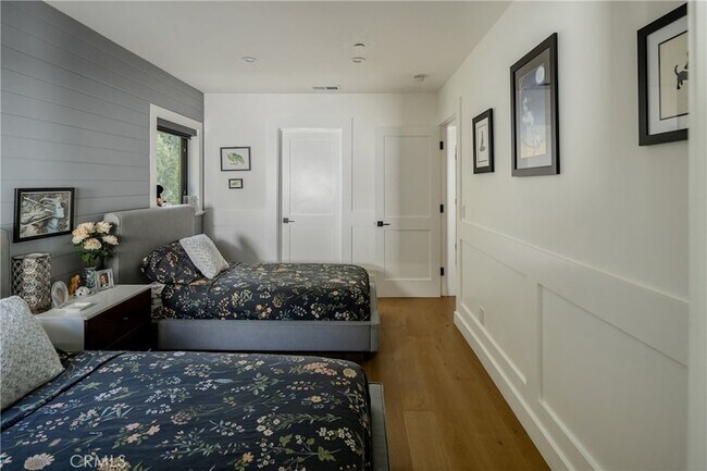 Building Photo - 4637 Morella Ave