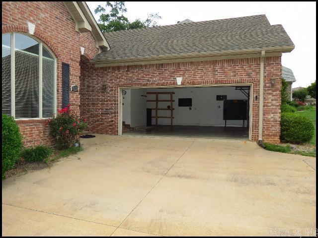 Building Photo - 3153 Stonewall Dr