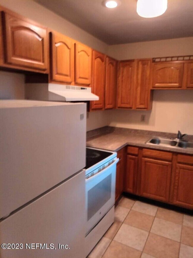 Building Photo - 6103 Wilson Blvd