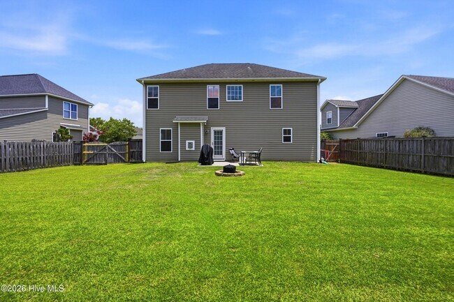 Building Photo - 553 Montego Ct