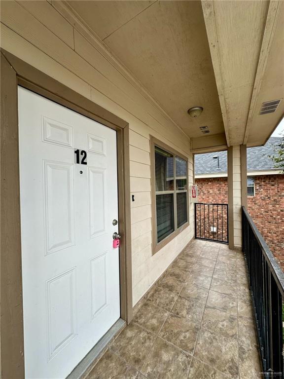 Building Photo - 17 Miroslava Ave