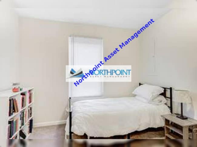 Building Photo - 610 Poplar Pl