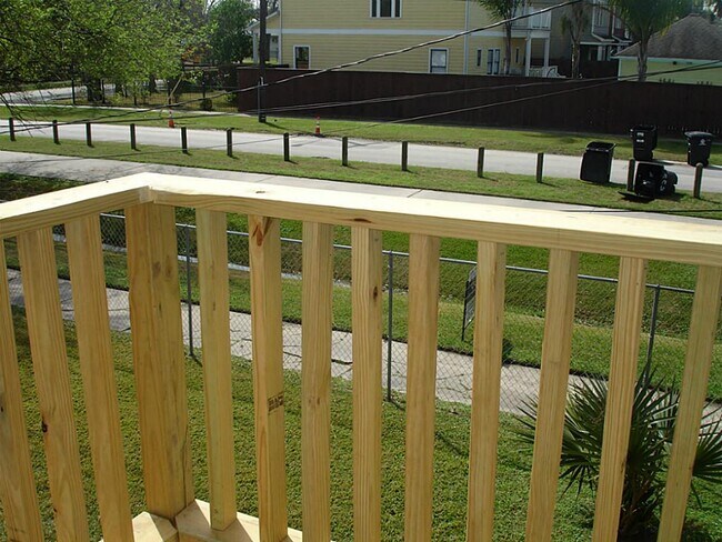 Building Photo - 447 W 22nd St