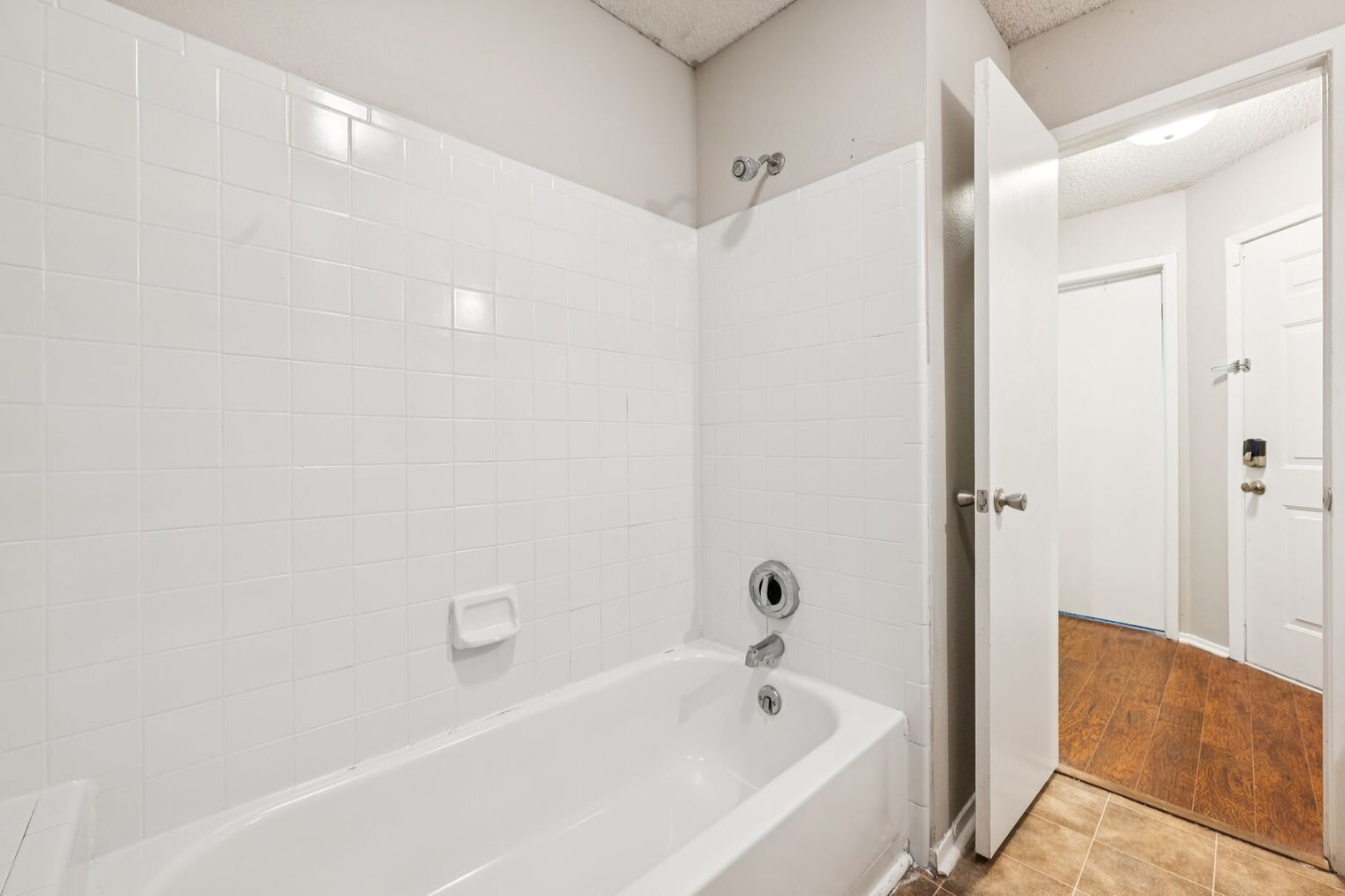 Building Photo - 3784 University Dr NW