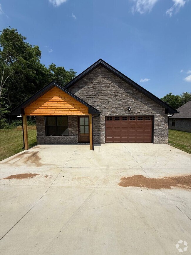 Building Photo - Brand New 3 BR Home in Charlotte