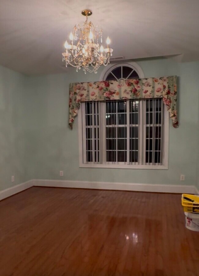 Building Photo - 533 Stonemason Dr