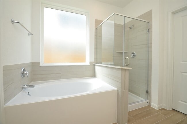 Building Photo - 5631 Pearl Vis Dr