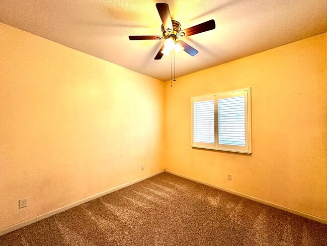 Building Photo - 3 Bedroom House Coming Available