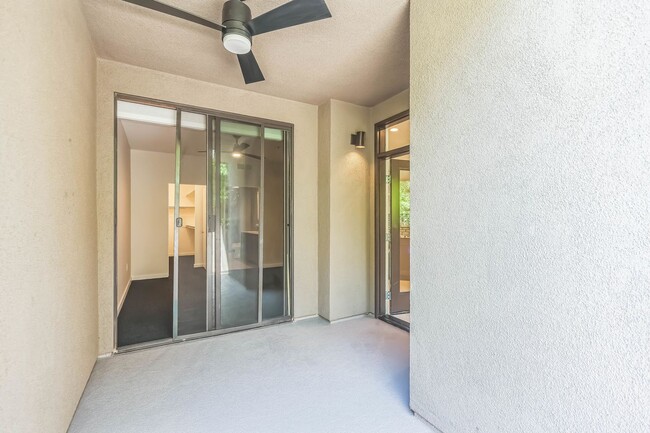 Building Photo - 2 Bed / 2 Bath Townhome at Biltmore, Palm ...