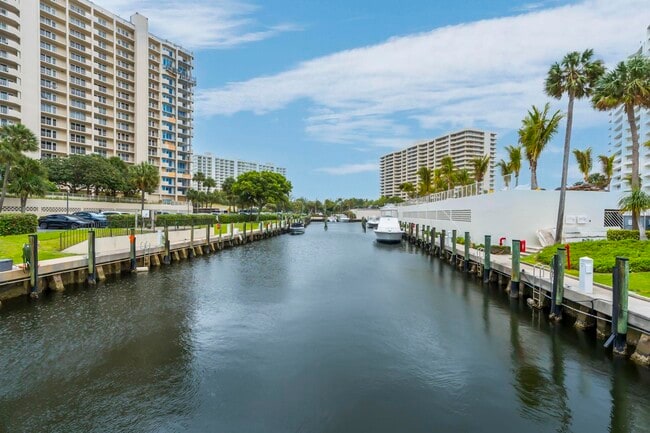 Building Photo - 4301 N Ocean Blvd