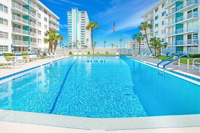 Building Photo - 2727 N Atlantic Ave