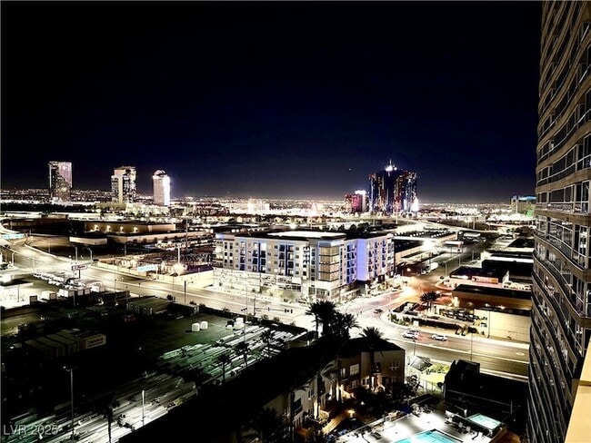 Building Photo - 4575 Dean Martin Dr