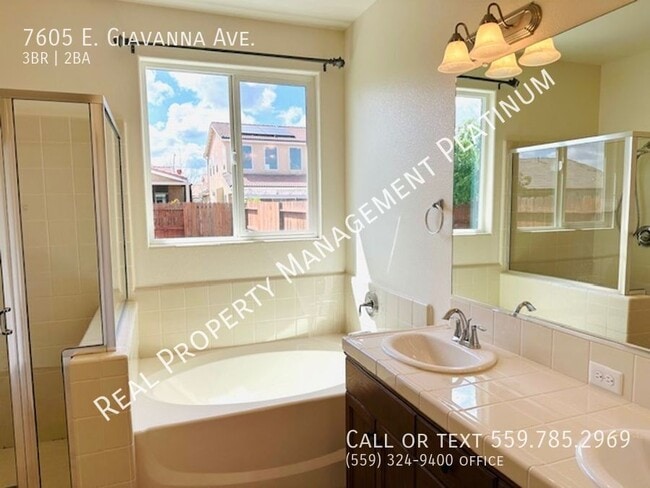 Building Photo - 7605 E Giavanna Ave