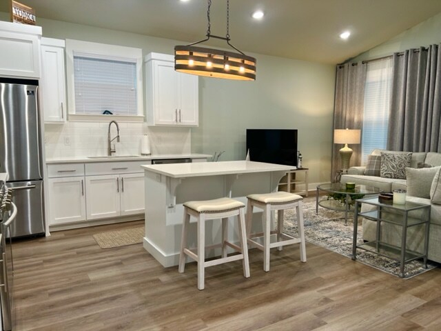 Building Photo - 2071 W Romana St